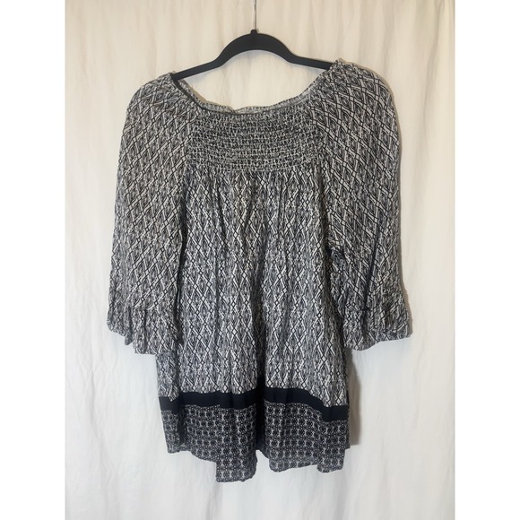 Croft & Barrow Womens Size Medium Pullover Top Black And White HH12 - Picture 1 of 6